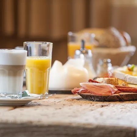 Alpe Guest house